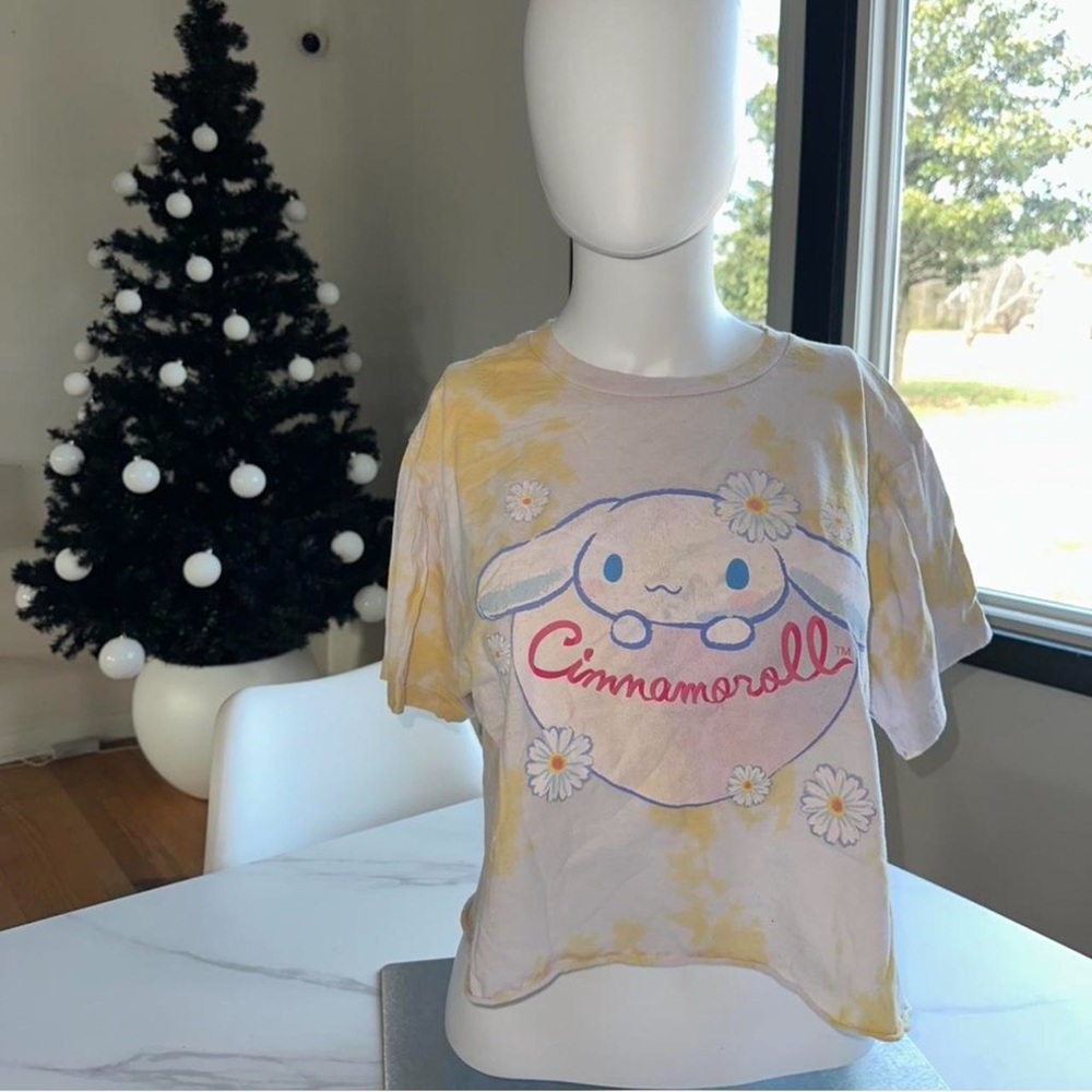 Cinnamoroll size medium women tshirt